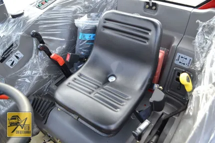 Трактор Dongfeng DF-504 с погрузчиком FEL-500