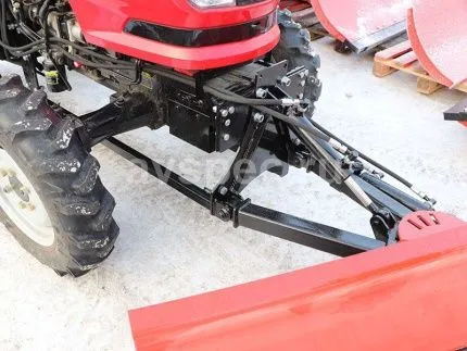 Отвал Снеговик на DF 304 G2 ОК1750